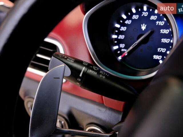 Мазерати Гибли, объемом двигателя 2.98 л и пробегом 101 тыс. км за 17900 $, фото 24 на Automoto.ua