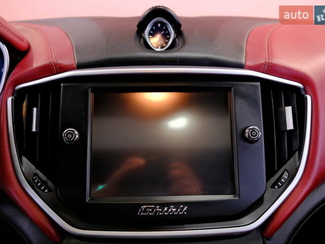 Мазерати Гибли, объемом двигателя 2.98 л и пробегом 101 тыс. км за 17900 $, фото 21 на Automoto.ua