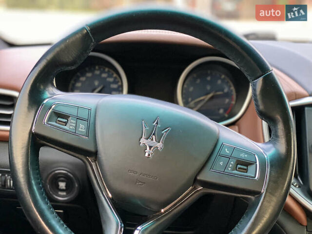 Мазерати Гибли, объемом двигателя 2.98 л и пробегом 61 тыс. км за 24000 $, фото 10 на Automoto.ua