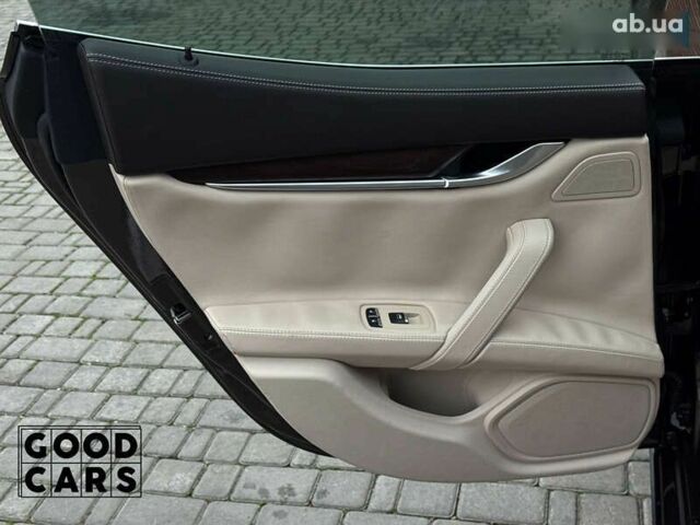 Мазерати Гибли, объемом двигателя 3 л и пробегом 63 тыс. км за 21000 $, фото 23 на Automoto.ua