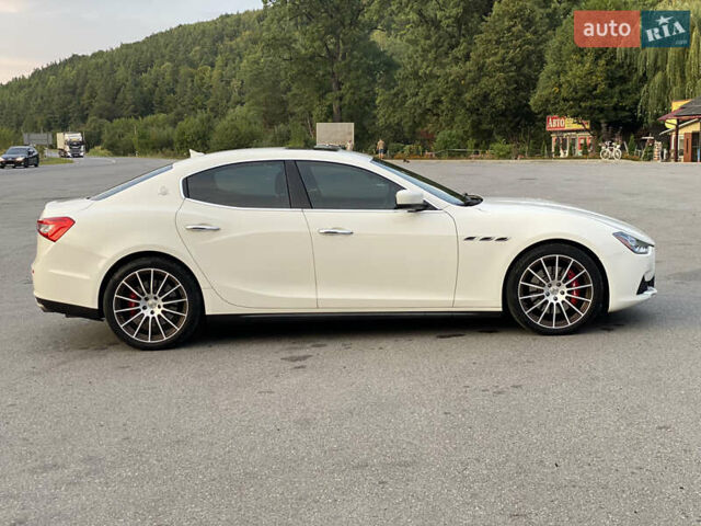 Мазерати Гибли, объемом двигателя 2.98 л и пробегом 61 тыс. км за 24000 $, фото 7 на Automoto.ua