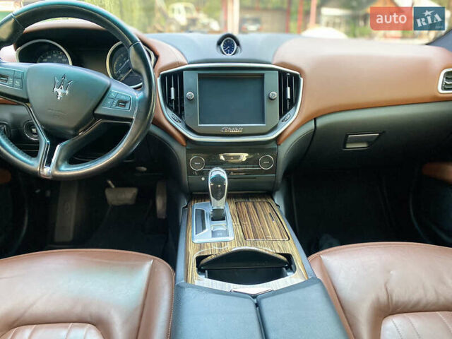 Мазерати Гибли, объемом двигателя 2.98 л и пробегом 61 тыс. км за 24000 $, фото 11 на Automoto.ua