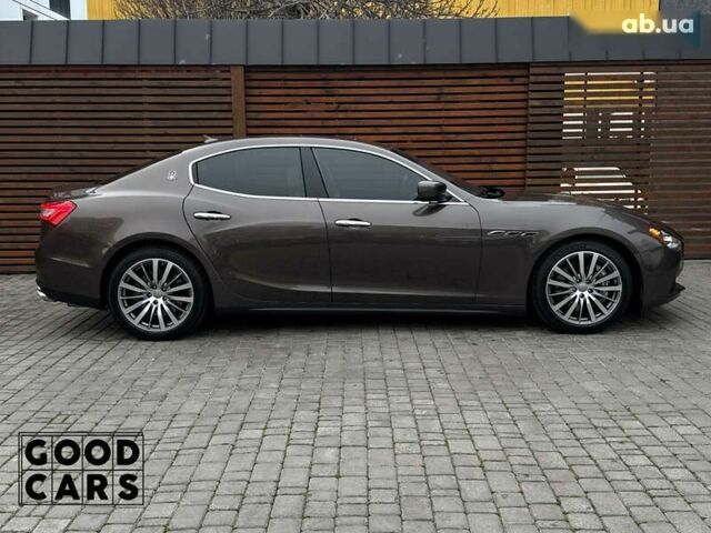 Мазерати Гибли, объемом двигателя 3 л и пробегом 63 тыс. км за 21000 $, фото 7 на Automoto.ua