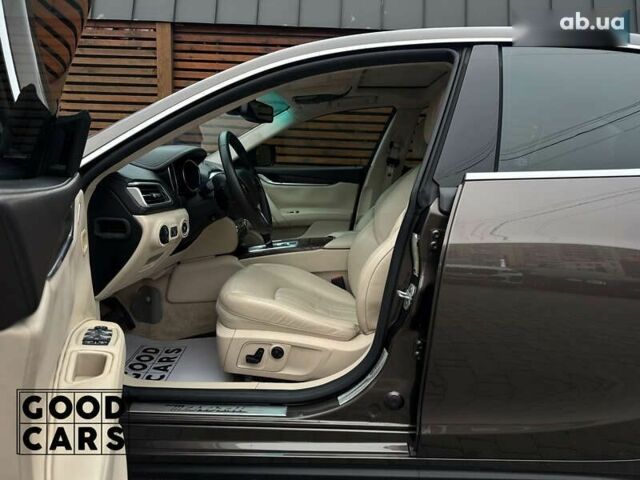 Мазерати Гибли, объемом двигателя 3 л и пробегом 63 тыс. км за 21000 $, фото 20 на Automoto.ua