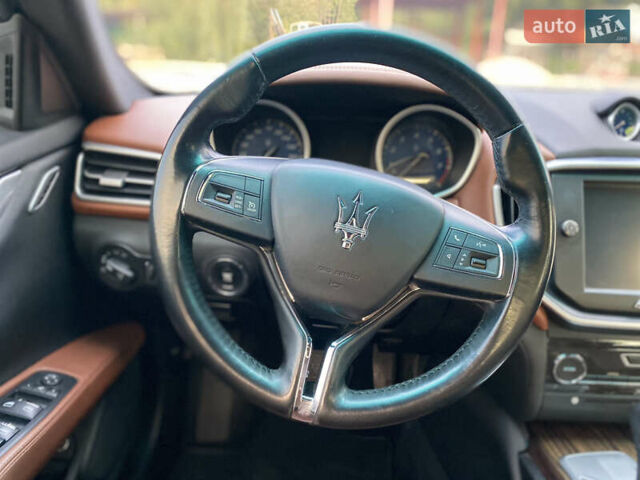 Мазерати Гибли, объемом двигателя 2.98 л и пробегом 61 тыс. км за 24000 $, фото 12 на Automoto.ua