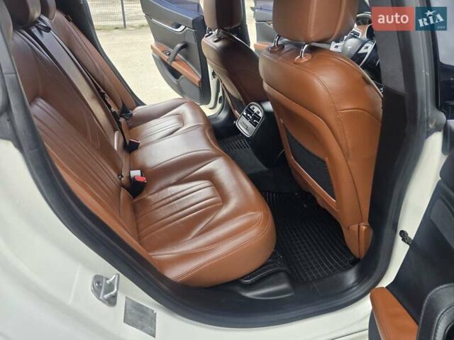 Мазерати Гибли, объемом двигателя 3 л и пробегом 125 тыс. км за 28000 $, фото 24 на Automoto.ua