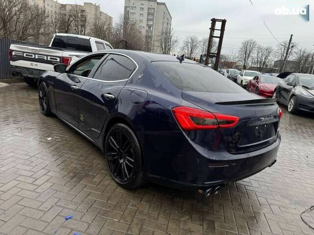 Мазерати Гибли, объемом двигателя 3 л и пробегом 96 тыс. км за 10300 $, фото 3 на Automoto.ua
