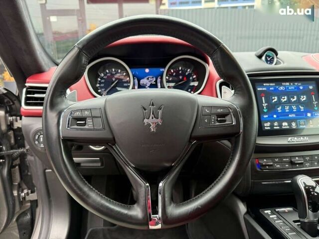 Мазерати Гибли, объемом двигателя 3 л и пробегом 110 тыс. км за 39900 $, фото 24 на Automoto.ua