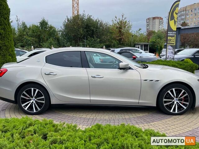 Сірий Мазераті Ghibli, об'ємом двигуна 3 л та пробігом 139 тис. км за 19600 $, фото 7 на Automoto.ua