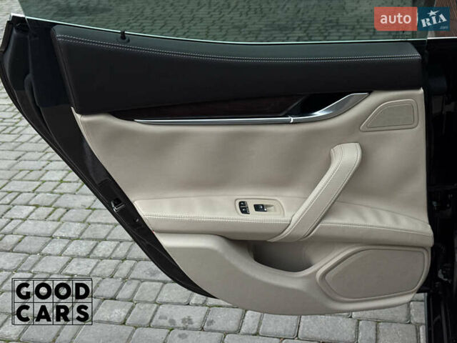 Сірий Мазераті Ghibli, об'ємом двигуна 2.98 л та пробігом 63 тис. км за 21000 $, фото 23 на Automoto.ua