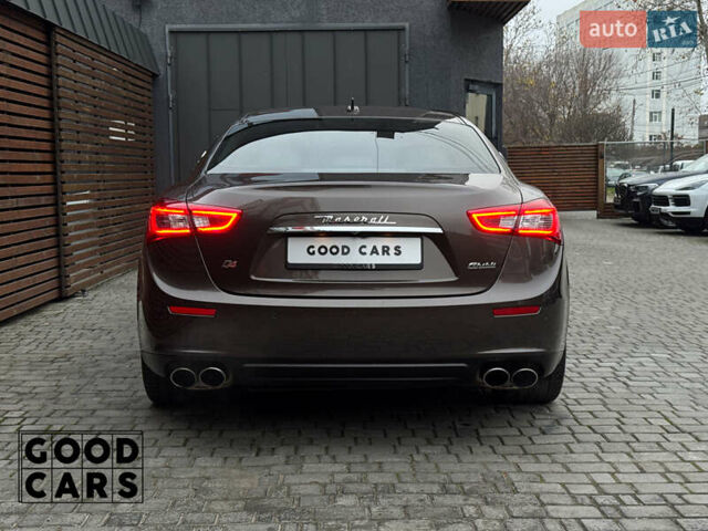 Сірий Мазераті Ghibli, об'ємом двигуна 2.98 л та пробігом 63 тис. км за 21000 $, фото 5 на Automoto.ua