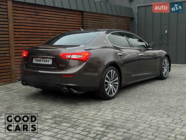 Сірий Мазераті Ghibli, об'ємом двигуна 2.98 л та пробігом 63 тис. км за 21000 $, фото 6 на Automoto.ua