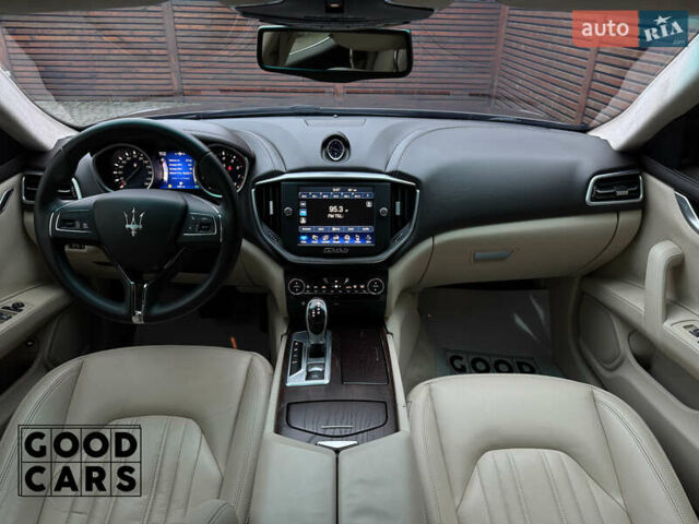 Сірий Мазераті Ghibli, об'ємом двигуна 2.98 л та пробігом 63 тис. км за 21000 $, фото 34 на Automoto.ua