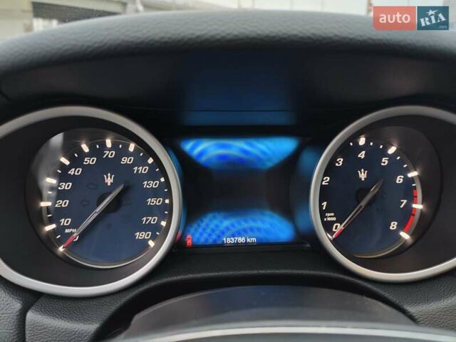 Серый Мазерати Гибли, объемом двигателя 2.98 л и пробегом 183 тыс. км за 18800 $, фото 19 на Automoto.ua