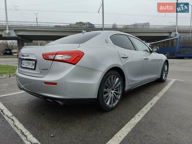 Серый Мазерати Гибли, объемом двигателя 2.98 л и пробегом 183 тыс. км за 18800 $, фото 10 на Automoto.ua