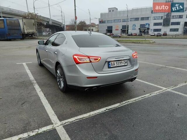 Серый Мазерати Гибли, объемом двигателя 2.98 л и пробегом 183 тыс. км за 18800 $, фото 13 на Automoto.ua
