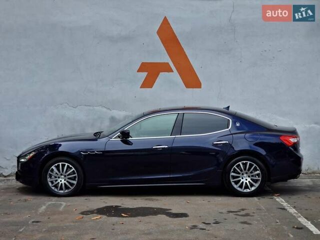 Мазерати Гибли 2014 в Одессе на Automoto.ua Синий Мазерати Гибли, объемом двигателя 2.98 л и пробегом 163 тыс. км за 18490 $, фото 21 на Automoto.ua