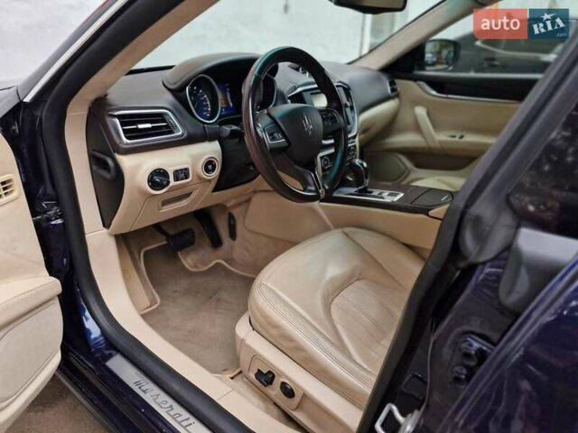 Мазерати Гибли 2014 в Одессе на Automoto.ua Синий Мазерати Гибли, объемом двигателя 2.98 л и пробегом 163 тыс. км за 18490 $, фото 41 на Automoto.ua