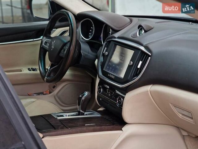 Мазерати Гибли 2014 в Одессе на Automoto.ua Синий Мазерати Гибли, объемом двигателя 2.98 л и пробегом 163 тыс. км за 18490 $, фото 52 на Automoto.ua