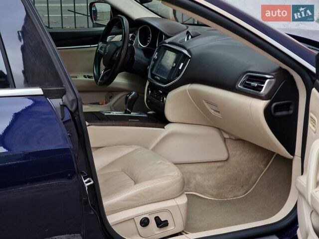 Мазерати Гибли 2014 в Одессе на Automoto.ua Синий Мазерати Гибли, объемом двигателя 2.98 л и пробегом 163 тыс. км за 18490 $, фото 50 на Automoto.ua