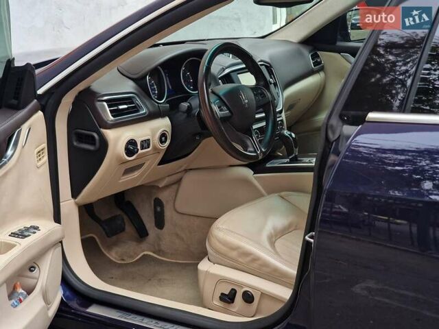 Мазерати Гибли 2014 в Одессе на Automoto.ua Синий Мазерати Гибли, объемом двигателя 2.98 л и пробегом 163 тыс. км за 18490 $, фото 44 на Automoto.ua