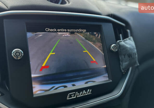 Синій Мазераті Ghibli, об'ємом двигуна 2.98 л та пробігом 145 тис. км за 15999 $, фото 13 на Automoto.ua