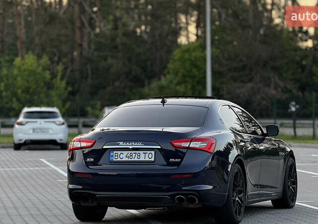 Синій Мазераті Ghibli, об'ємом двигуна 2.98 л та пробігом 145 тис. км за 15999 $, фото 4 на Automoto.ua