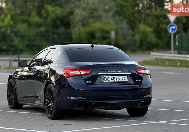 Синій Мазераті Ghibli, об'ємом двигуна 2.98 л та пробігом 145 тис. км за 15999 $, фото 5 на Automoto.ua