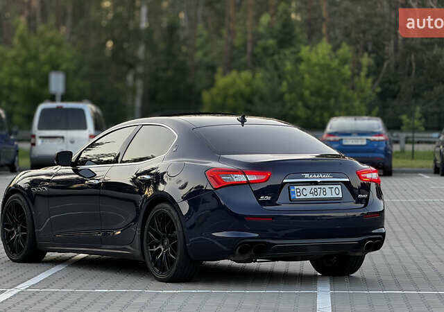 Синій Мазераті Ghibli, об'ємом двигуна 2.98 л та пробігом 145 тис. км за 15999 $, фото 7 на Automoto.ua