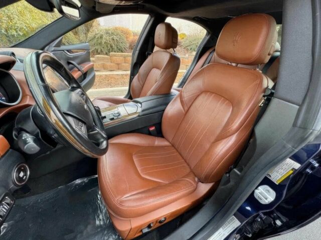 Синій Мазераті Ghibli, об'ємом двигуна 3 л та пробігом 65 тис. км за 6800 $, фото 6 на Automoto.ua