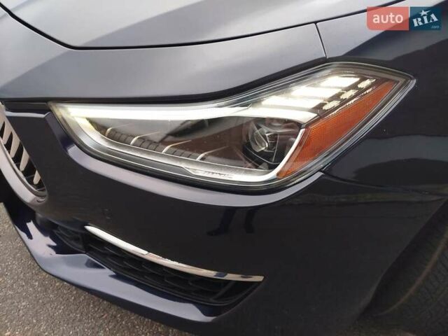 Синій Мазераті Ghibli, об'ємом двигуна 2.98 л та пробігом 62 тис. км за 45000 $, фото 14 на Automoto.ua