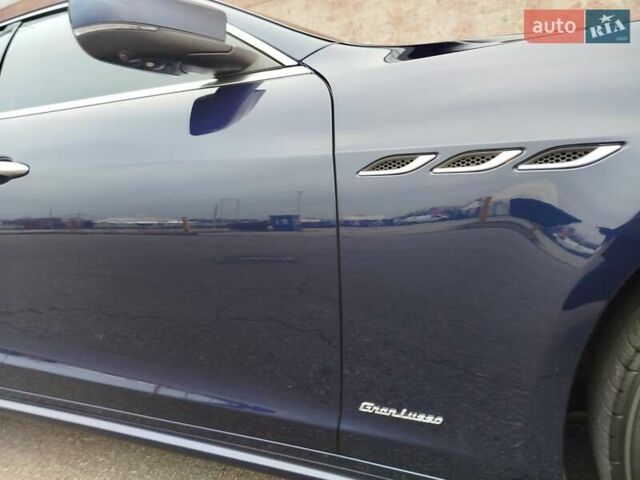 Синій Мазераті Ghibli, об'ємом двигуна 2.98 л та пробігом 62 тис. км за 45000 $, фото 11 на Automoto.ua