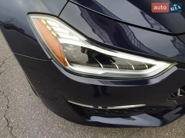 Синій Мазераті Ghibli, об'ємом двигуна 2.98 л та пробігом 62 тис. км за 45000 $, фото 13 на Automoto.ua