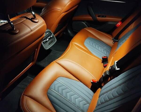 Синій Мазераті Ghibli, об'ємом двигуна 2.98 л та пробігом 62 тис. км за 45000 $, фото 34 на Automoto.ua