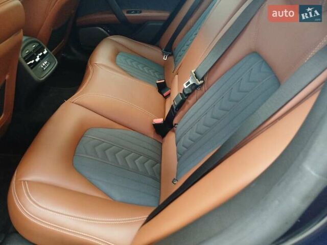 Синій Мазераті Ghibli, об'ємом двигуна 2.98 л та пробігом 62 тис. км за 45000 $, фото 33 на Automoto.ua