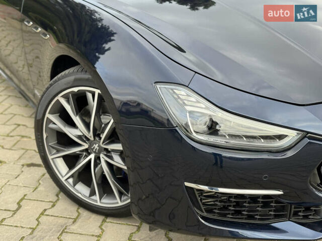 Синий Мазерати Гибли, объемом двигателя 2.98 л и пробегом 20 тыс. км за 42000 $, фото 17 на Automoto.ua