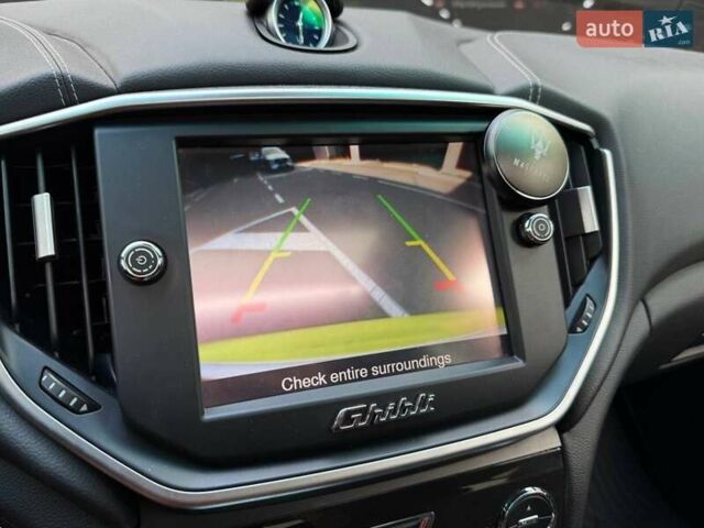 Зеленый Мазерати Гибли, объемом двигателя 2.98 л и пробегом 120 тыс. км за 23990 $, фото 19 на Automoto.ua