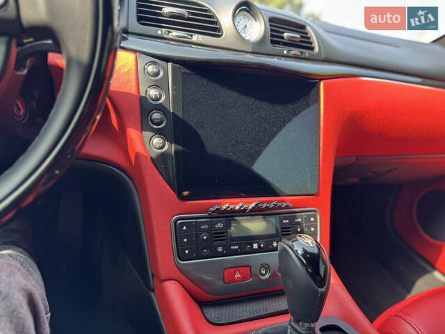 Чорний Мазераті Granturismo, об'ємом двигуна 4.24 л та пробігом 150 тис. км за 39500 $, фото 27 на Automoto.ua