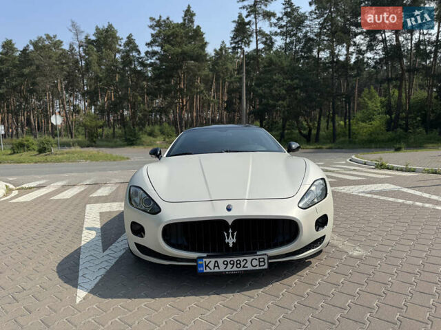Чорний Мазераті Granturismo, об'ємом двигуна 4.24 л та пробігом 150 тис. км за 39500 $, фото 5 на Automoto.ua