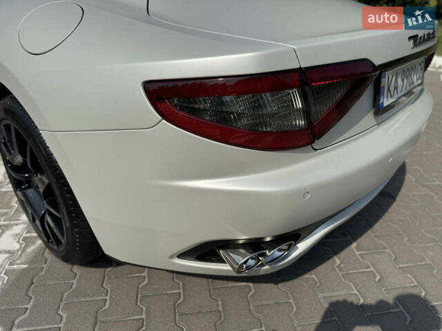 Чорний Мазераті Granturismo, об'ємом двигуна 4.24 л та пробігом 150 тис. км за 39500 $, фото 14 на Automoto.ua