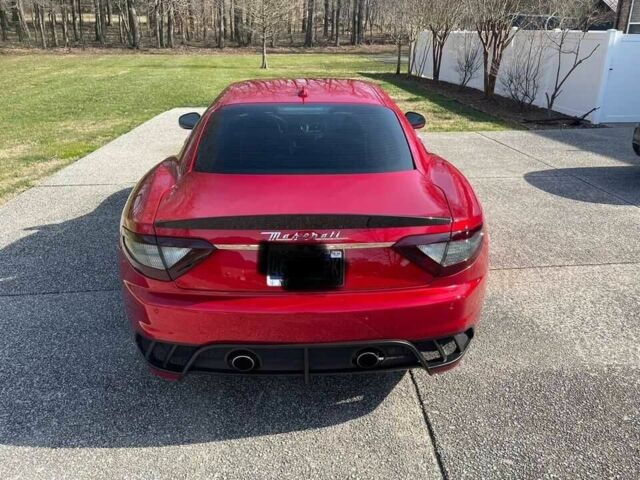 Червоний Мазераті Granturismo, об'ємом двигуна 4.7 л та пробігом 29 тис. км за 16100 $, фото 6 на Automoto.ua