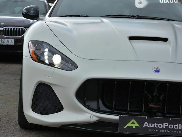 Мазераті Granturismo, об'ємом двигуна 4.7 л та пробігом 6 тис. км за 97000 $, фото 5 на Automoto.ua