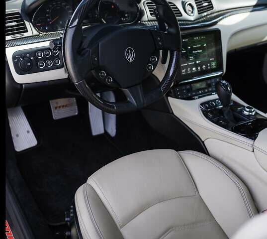 Синій Мазераті Granturismo, об'ємом двигуна 4.69 л та пробігом 1 тис. км за 84500 $, фото 12 на Automoto.ua