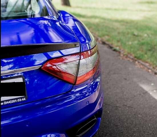 Синій Мазераті Granturismo, об'ємом двигуна 4.69 л та пробігом 1 тис. км за 84500 $, фото 69 на Automoto.ua