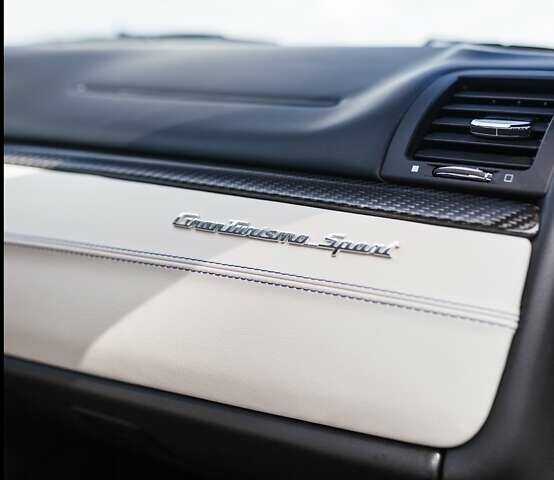 Синій Мазераті Granturismo, об'ємом двигуна 4.69 л та пробігом 1 тис. км за 84500 $, фото 11 на Automoto.ua