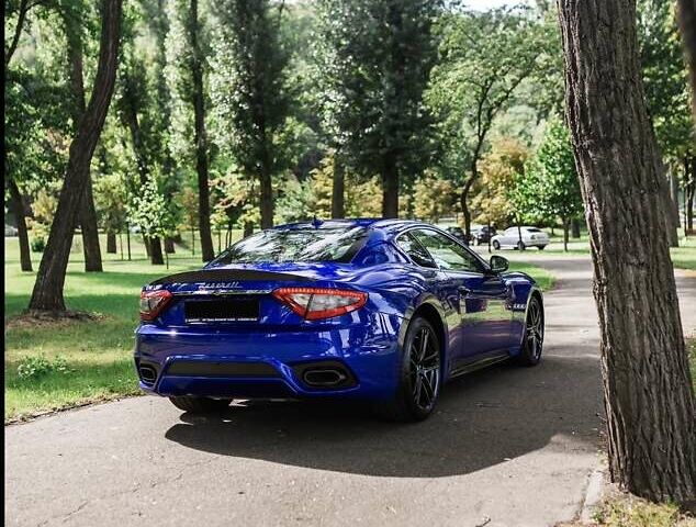 Синій Мазераті Granturismo, об'ємом двигуна 4.69 л та пробігом 1 тис. км за 84500 $, фото 82 на Automoto.ua
