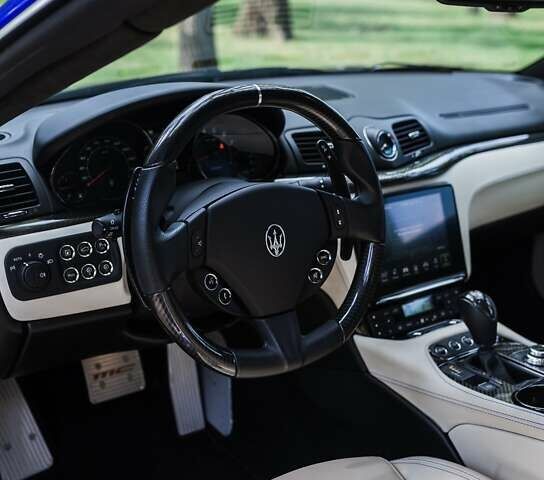 Синій Мазераті Granturismo, об'ємом двигуна 4.69 л та пробігом 1 тис. км за 84500 $, фото 54 на Automoto.ua