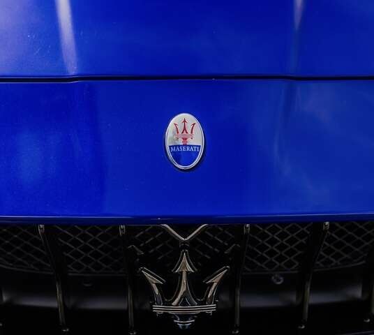 Синій Мазераті Granturismo, об'ємом двигуна 4.69 л та пробігом 1 тис. км за 84500 $, фото 20 на Automoto.ua
