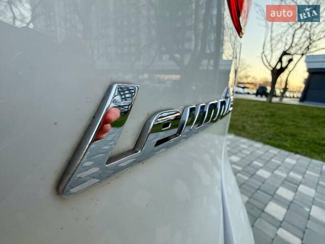 Білий Мазераті Леванте, об'ємом двигуна 2.98 л та пробігом 79 тис. км за 38800 $, фото 49 на Automoto.ua