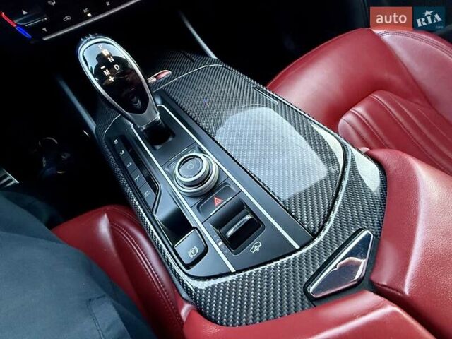 Білий Мазераті Леванте, об'ємом двигуна 2.98 л та пробігом 79 тис. км за 38800 $, фото 130 на Automoto.ua